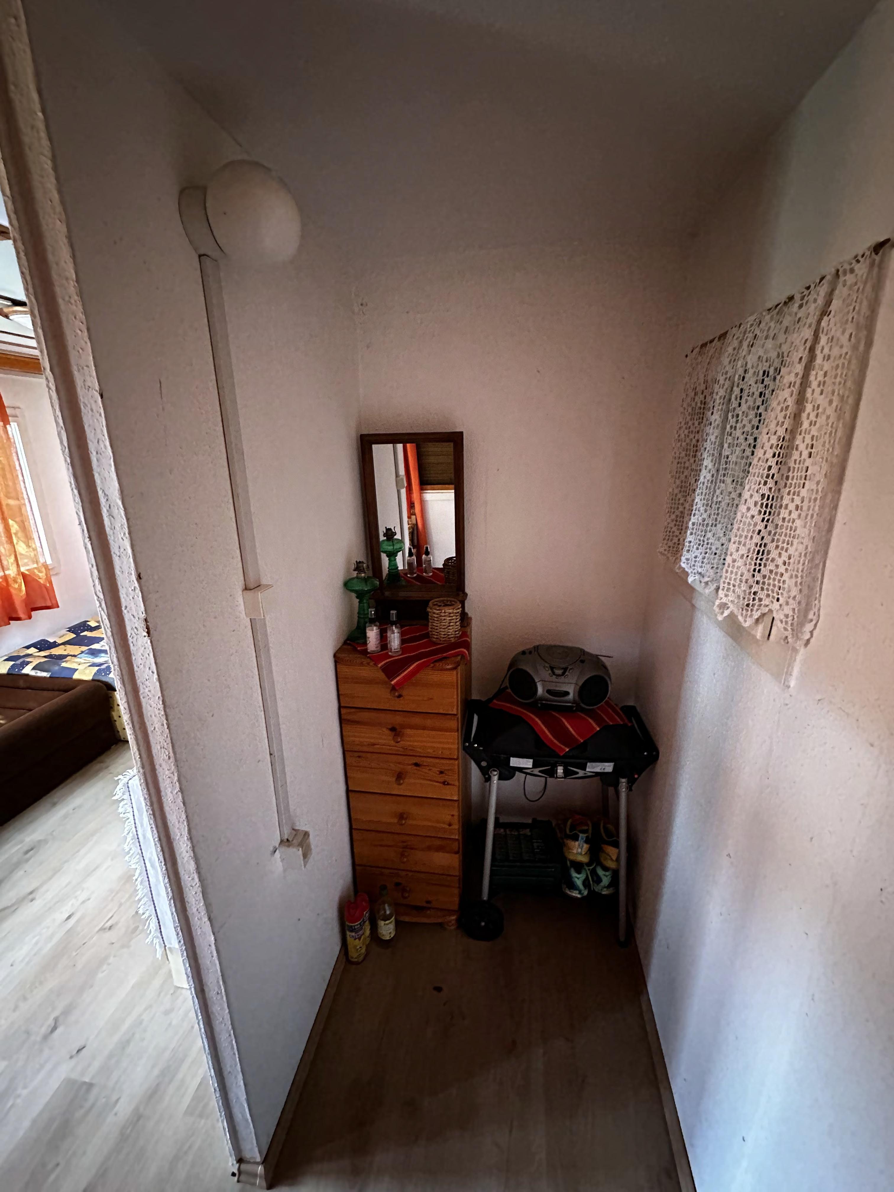 Lélegzetelállító dunai örökpanoráma a hegyoldalban – Kétszintes, felújított nyaraló Dunabogdányban! - Kép 18