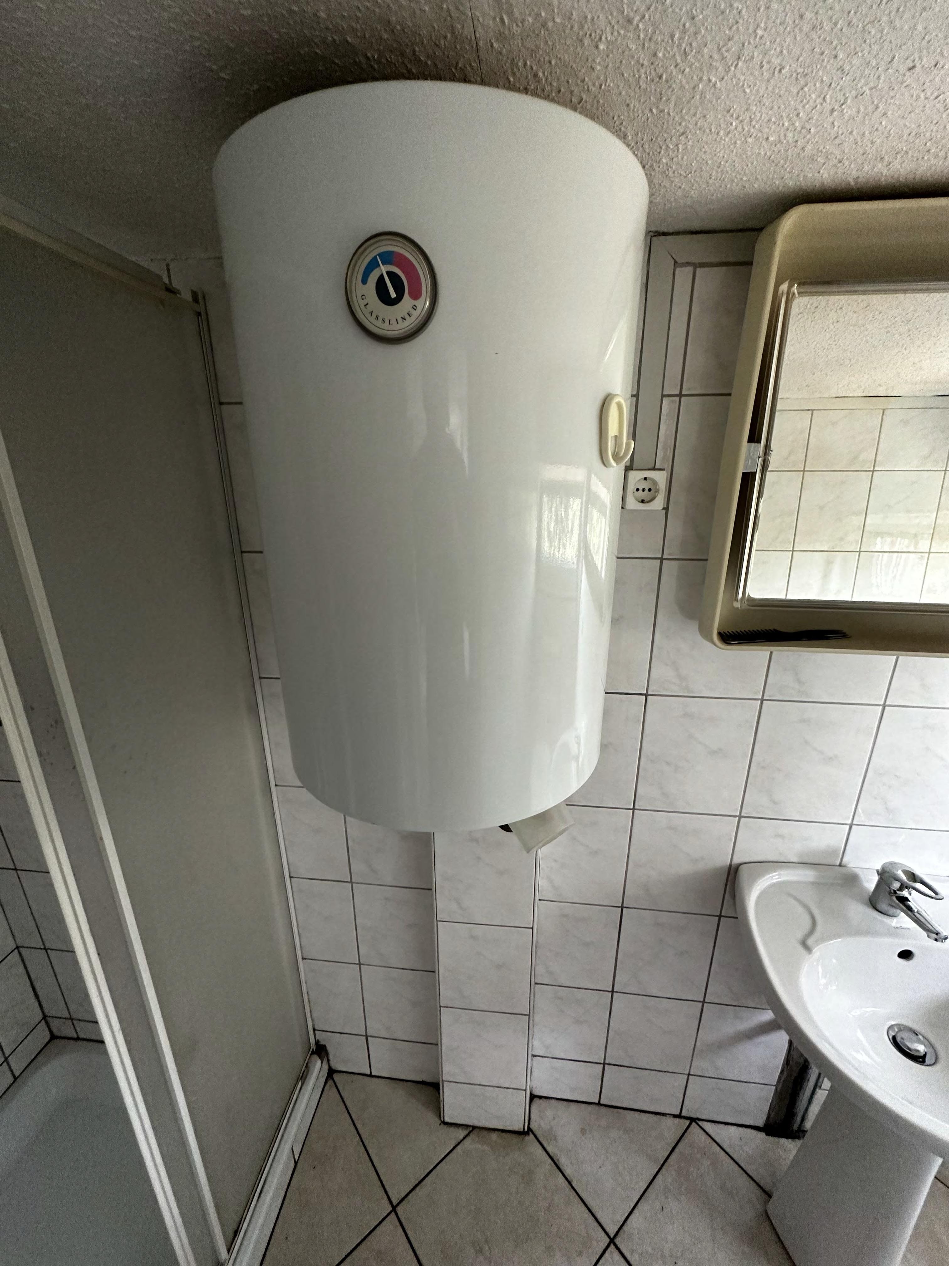 Lélegzetelállító dunai örökpanoráma a hegyoldalban – Kétszintes, felújított nyaraló Dunabogdányban! - Kép 14